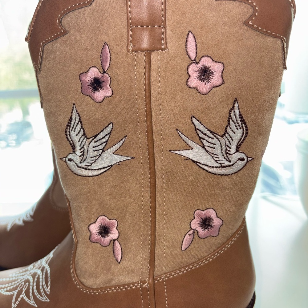 Steve Madden Nectar Embroidered Western Boots Girls Big Kid Size 5 NEW - Picture 7 of 8